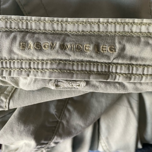 American Eagle Light Green Baggy Wide Leg Lyocell Pants Size 8 - Picture 9 of 12
